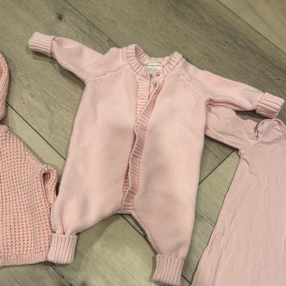 Newborn bundle Baby Clothing Set 5-10 items used once brand new also - Picture 7 of 8